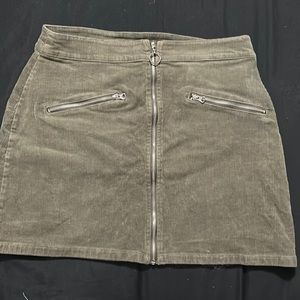 Green mini skirt from rue 21 size Medium